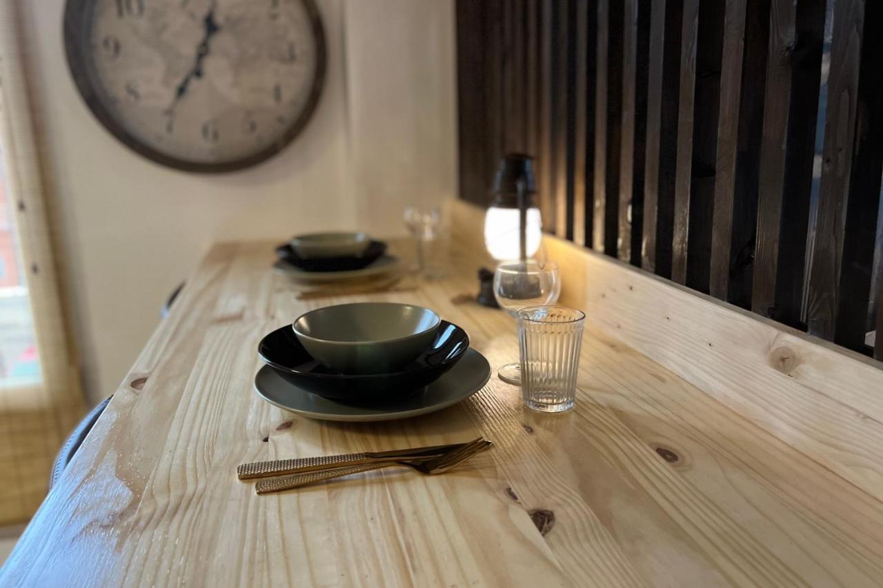 L'Expedition - Best Keys - Experience Unique - Deco Immersive - Lit Queen Size & Canape Convertible - Centre Ville - Netflix & Wifi Illimite - Check-In Autonome - Parking Gratuit Villeneuve-sur-Yonne المظهر الخارجي الصورة