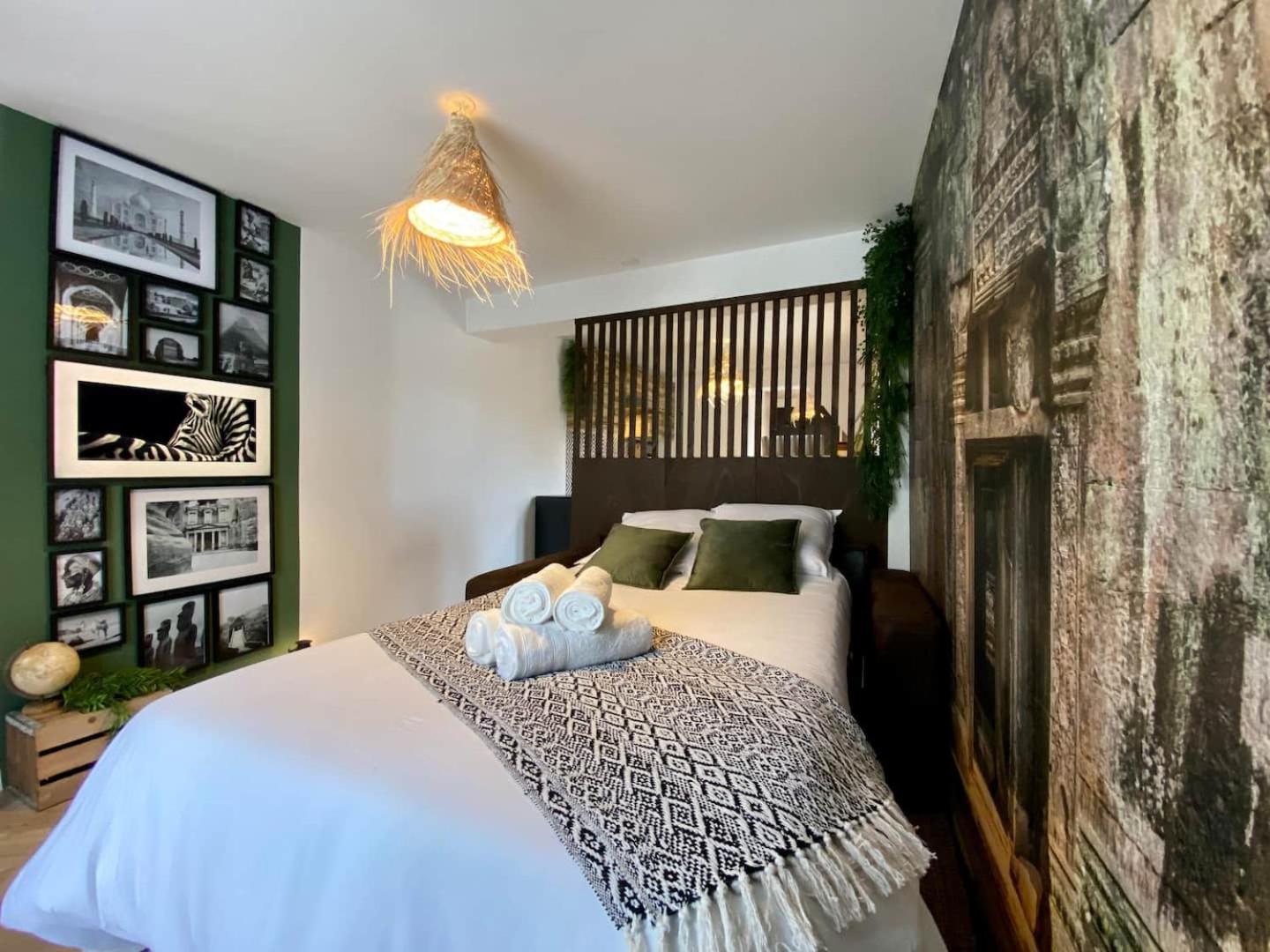L'Expedition - Best Keys - Experience Unique - Deco Immersive - Lit Queen Size & Canape Convertible - Centre Ville - Netflix & Wifi Illimite - Check-In Autonome - Parking Gratuit Villeneuve-sur-Yonne المظهر الخارجي الصورة